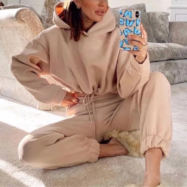Chic Women's Tracksuit Set